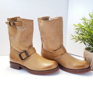 NEW Frye Veronica short camel rugged riding Boot